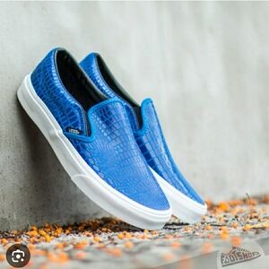 Vans Blue Snake Pattern Leather Slip-On Loafers Skate Shoes Sz 6.5 Casual Funky